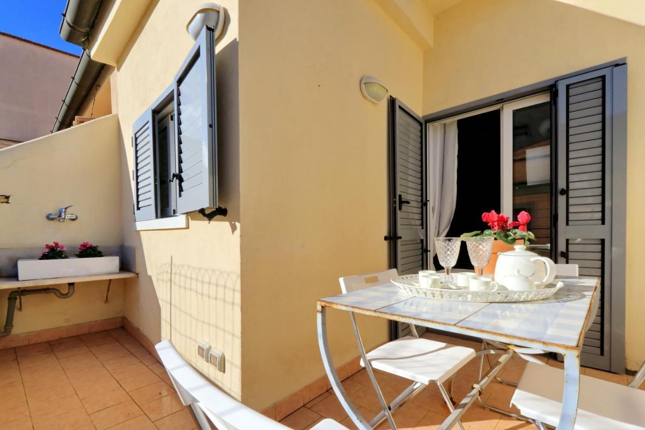Monti Charming Apartment - Rome Short Let Service Экстерьер фото