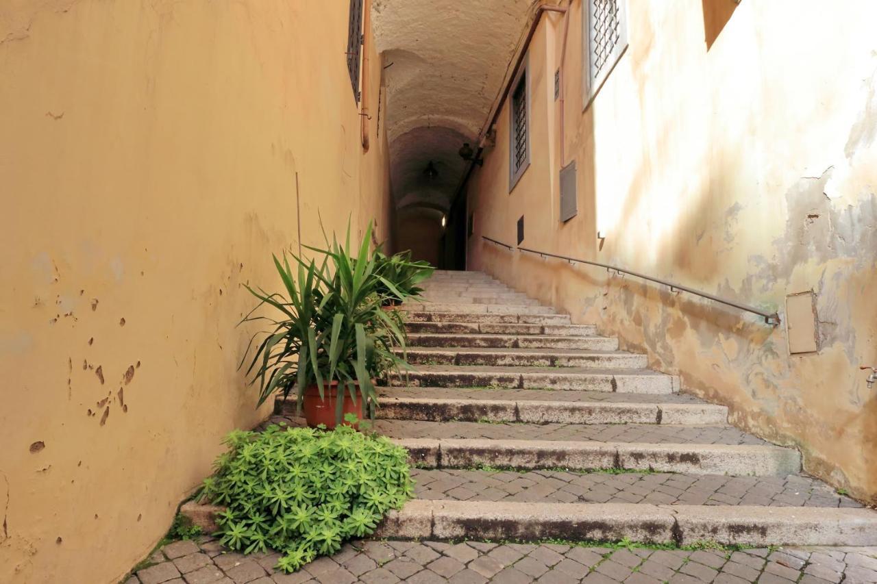 Monti Charming Apartment - Rome Short Let Service Экстерьер фото