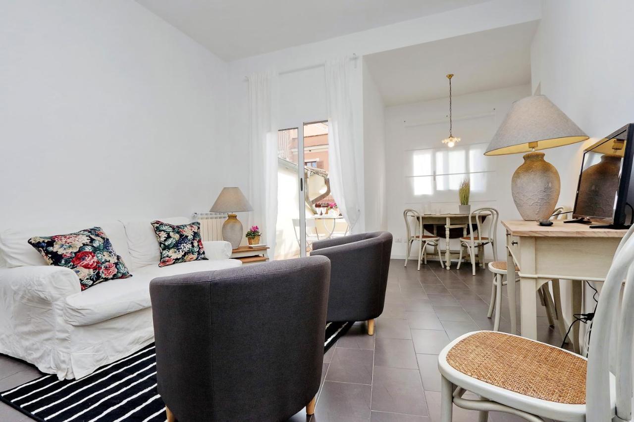 Monti Charming Apartment - Rome Short Let Service Экстерьер фото